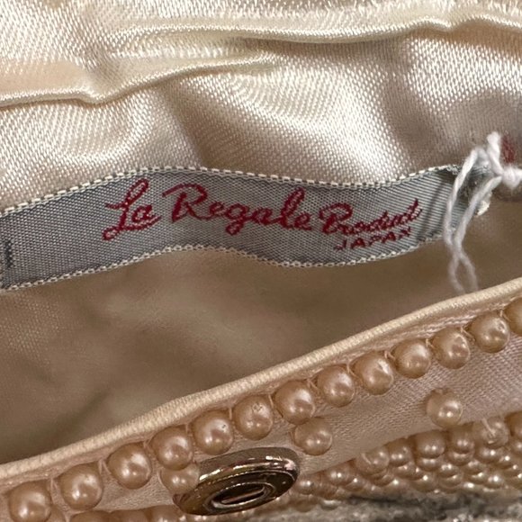 Vintage silk beaded purse - Picture 3 of 7